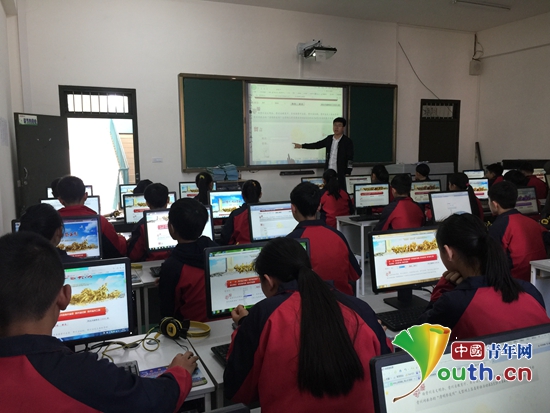 东北农大研支团:文明祭英烈 缅怀寄哀思