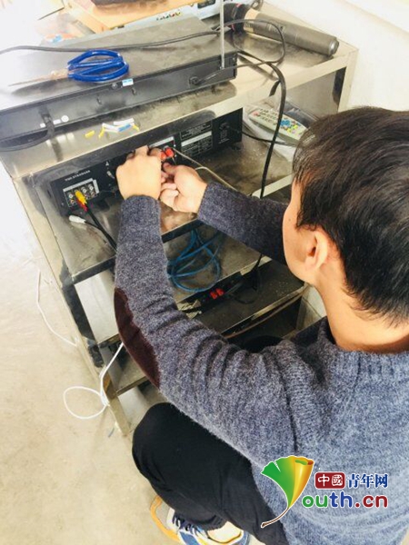 江苏科大研支团守护孩子们的一千零一夜_大