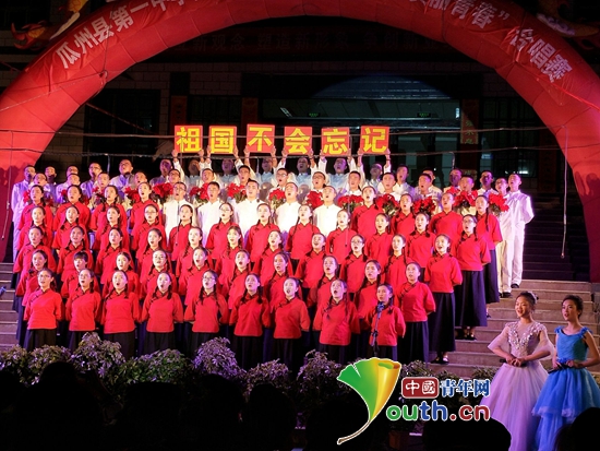 河南大学研支团助力瓜州一中合唱节开启新征程