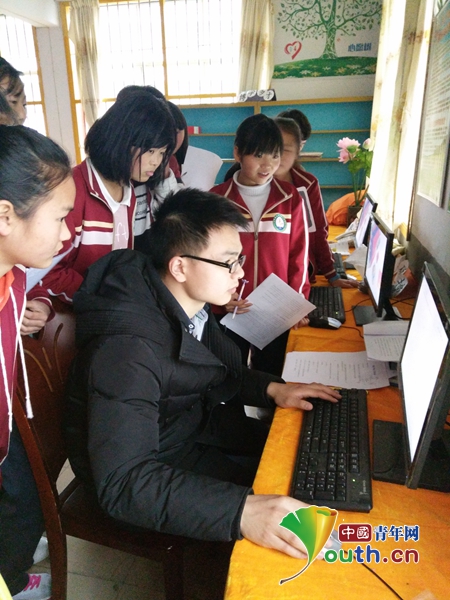 ������ѧ��֧�ų�Աָ�������ص�����ѧѧ��׫д�㲥�塣���� ��ͼ